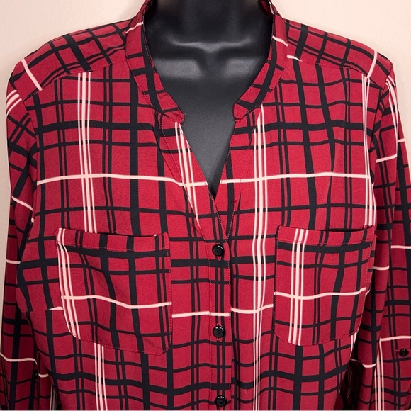 Petite XL Studio Works Red Black White Plaid Button Up Blouse Top Academia Vneck - Picture 3 of 11